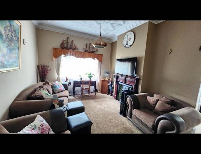 5 BEDROOM HOUSE FOR SALE IN ALBERTON NORTH